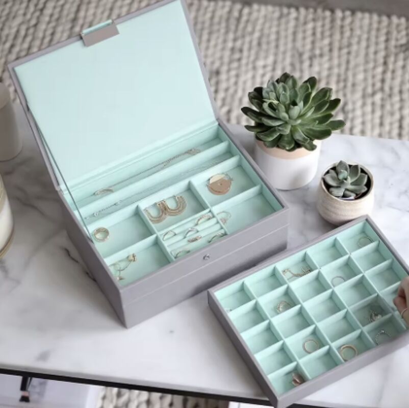 Green Velvet Leather Jewelry Boxes Earring Organizer Rectangular Shape Luxury Design