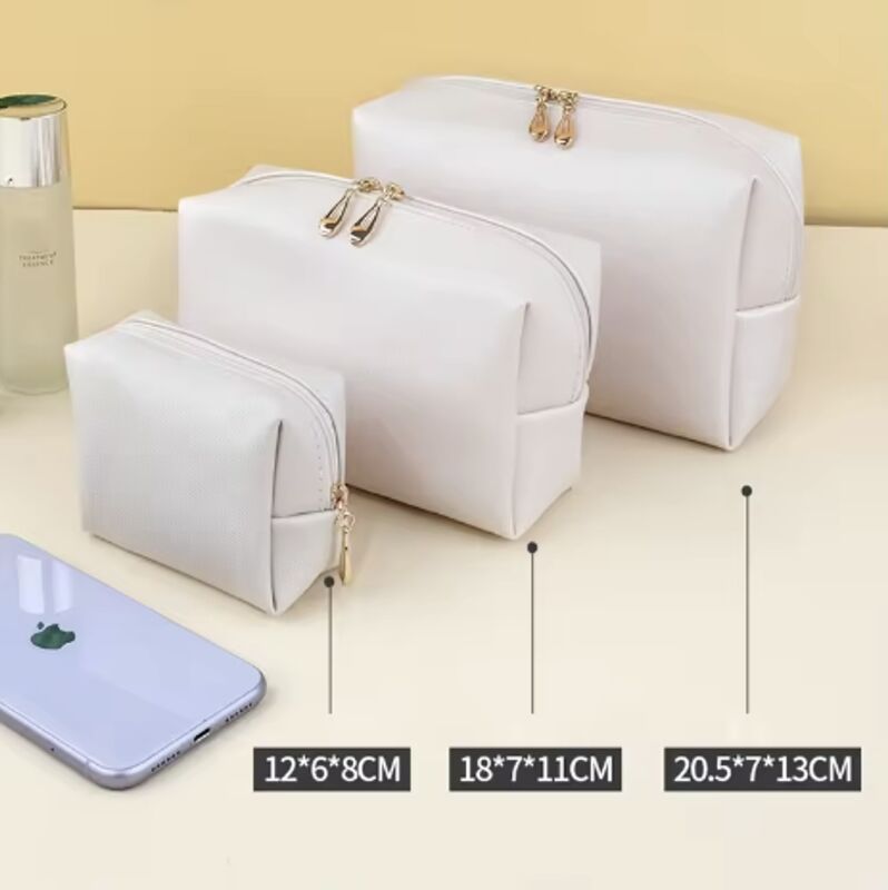 Soft PU Leather Cosmetic Cases Portable Ladies Travel Makeup Bag With Zipper OEM Color