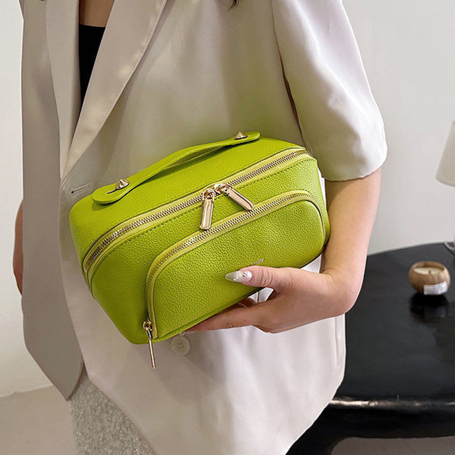 Custom Size Womens Leather Cosmetic Bag Zipper Closure PU Pebble Leather Toiletry Bag