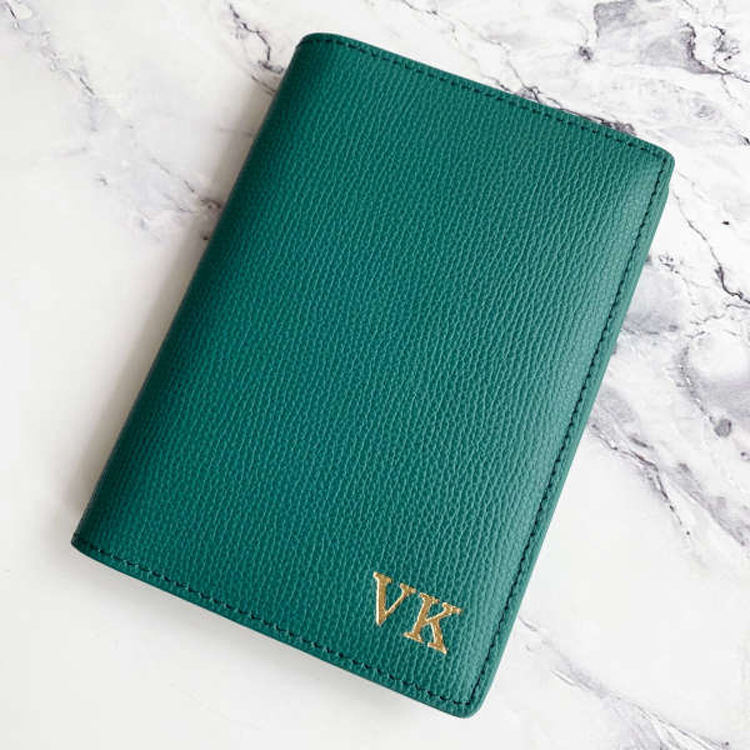 OEM Brand Personalised Unisex Leather Passport Cover With Card Slots Travel Accessories