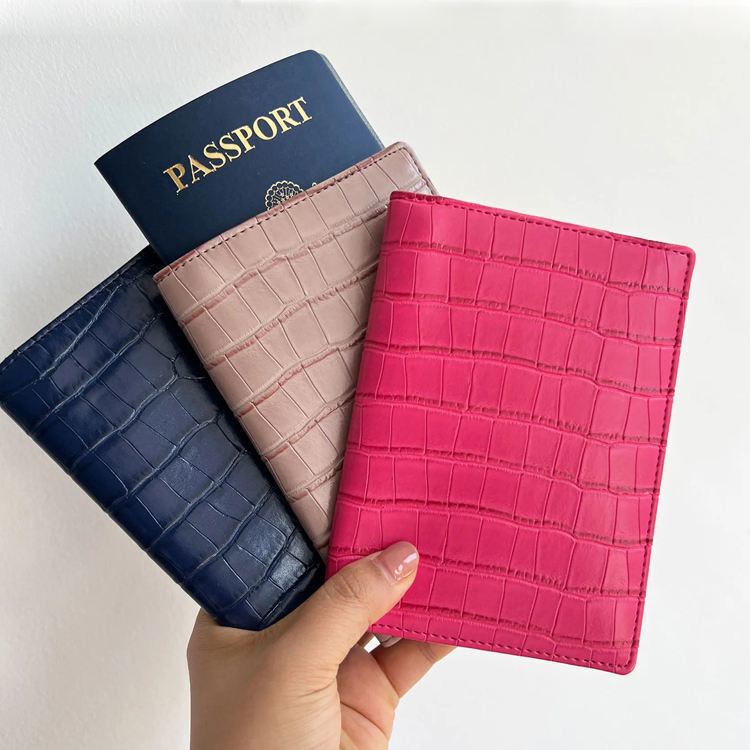 Embossed Crocodile PU Leather Business Travel Passport Cover Men Women Custom Letters